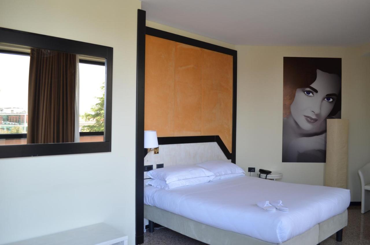 Hotel Diamante Corbetta Kültér fotó