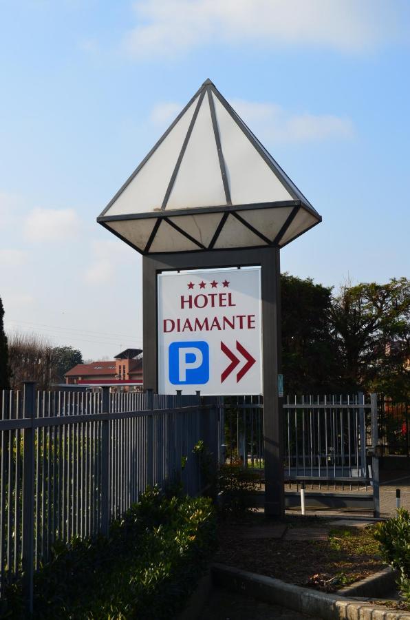 Hotel Diamante Corbetta Kültér fotó