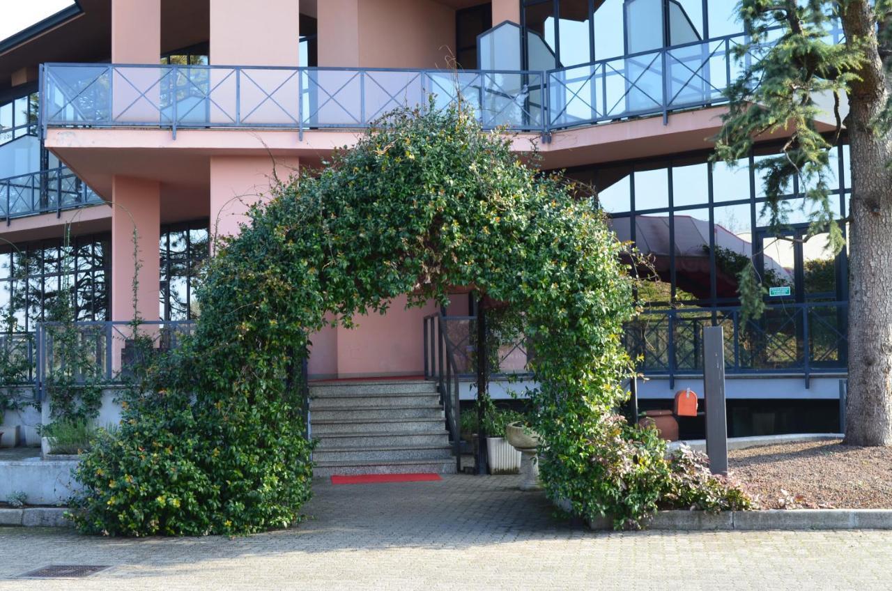 Hotel Diamante Corbetta Kültér fotó