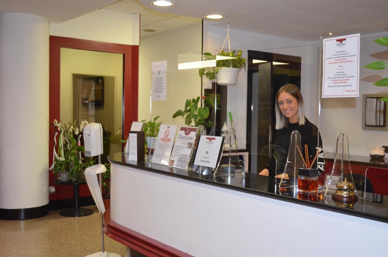 Hotel Diamante Corbetta Kültér fotó