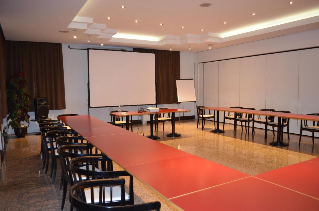 Hotel Diamante Corbetta Kültér fotó