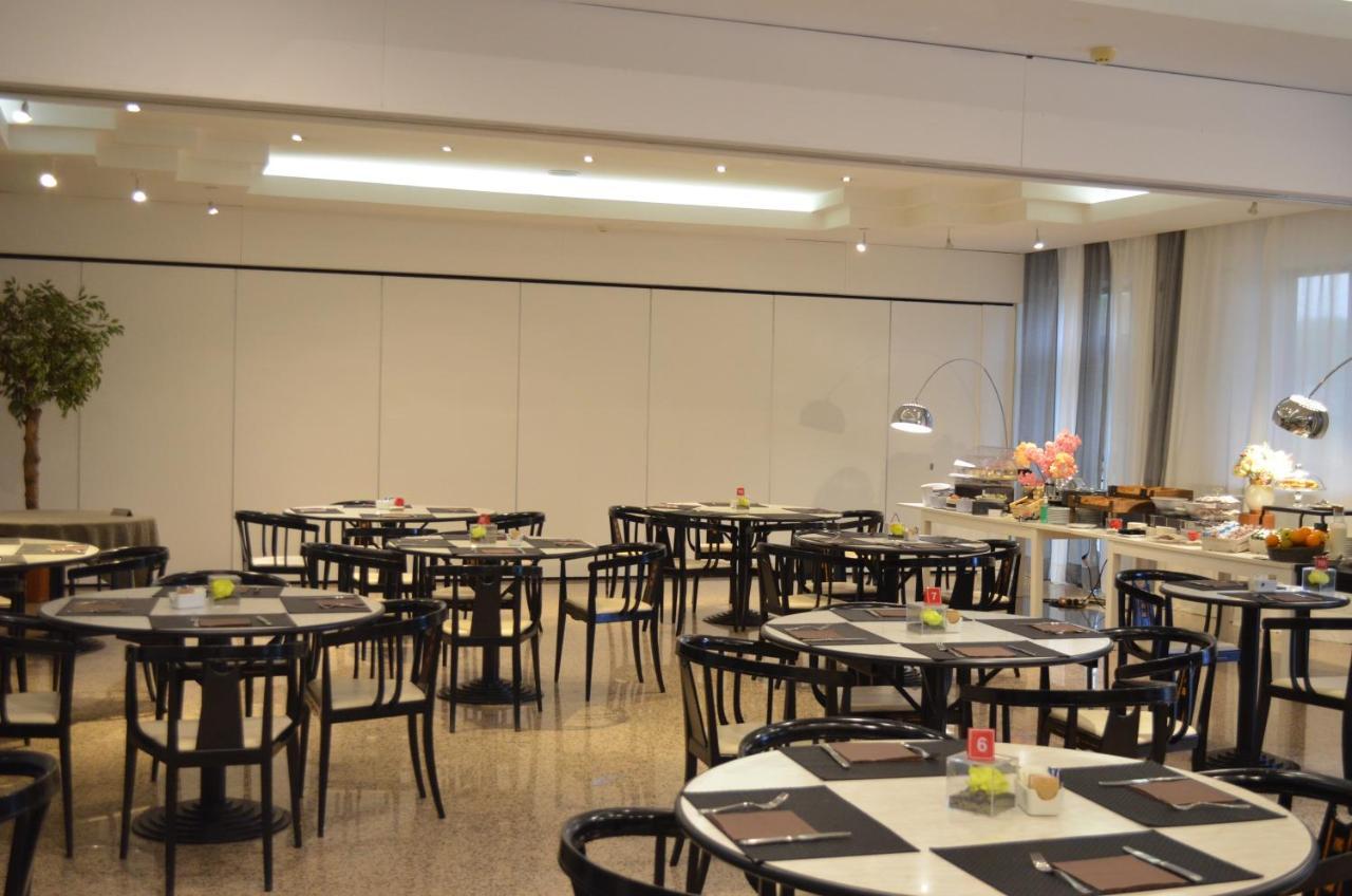 Hotel Diamante Corbetta Kültér fotó