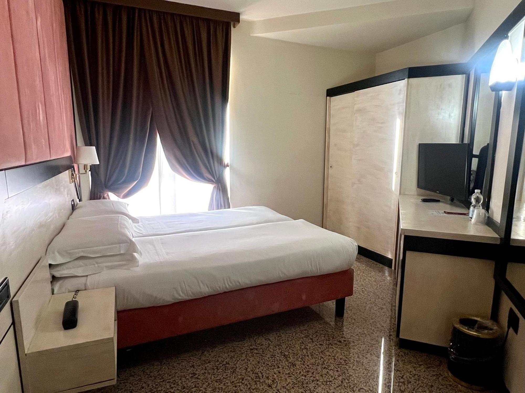 Hotel Diamante Corbetta Kültér fotó